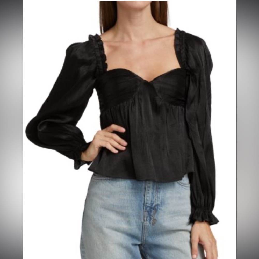 ASTR the Label Black Blouse in Medium Babydoll Sweetheart Neckline Poet Sleeves